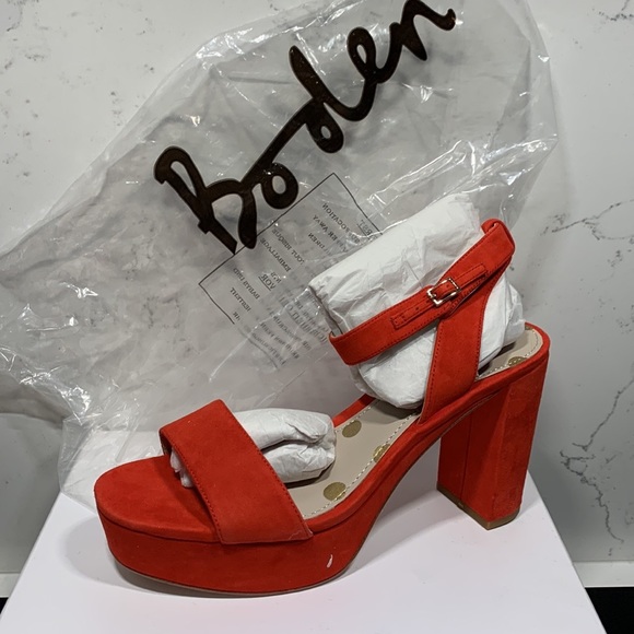 Boden Brand NWT 1 suede Platform Red Size 9.5. Poshmark listed size 10(its not) - Picture 1 of 7